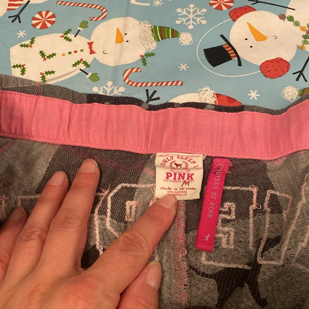 Victoria’s Secret Pink pajama pants flannel - Picture 3 of 5